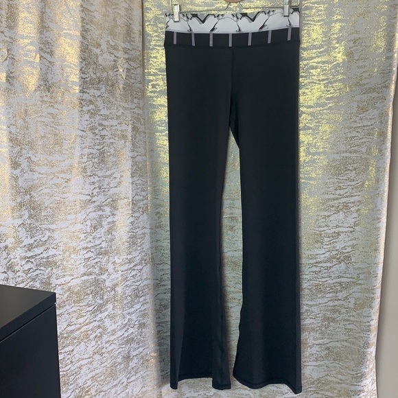 LULULEMON Athletica Black/White Wunder Under Pant Size 8 - Picture 2 of 14